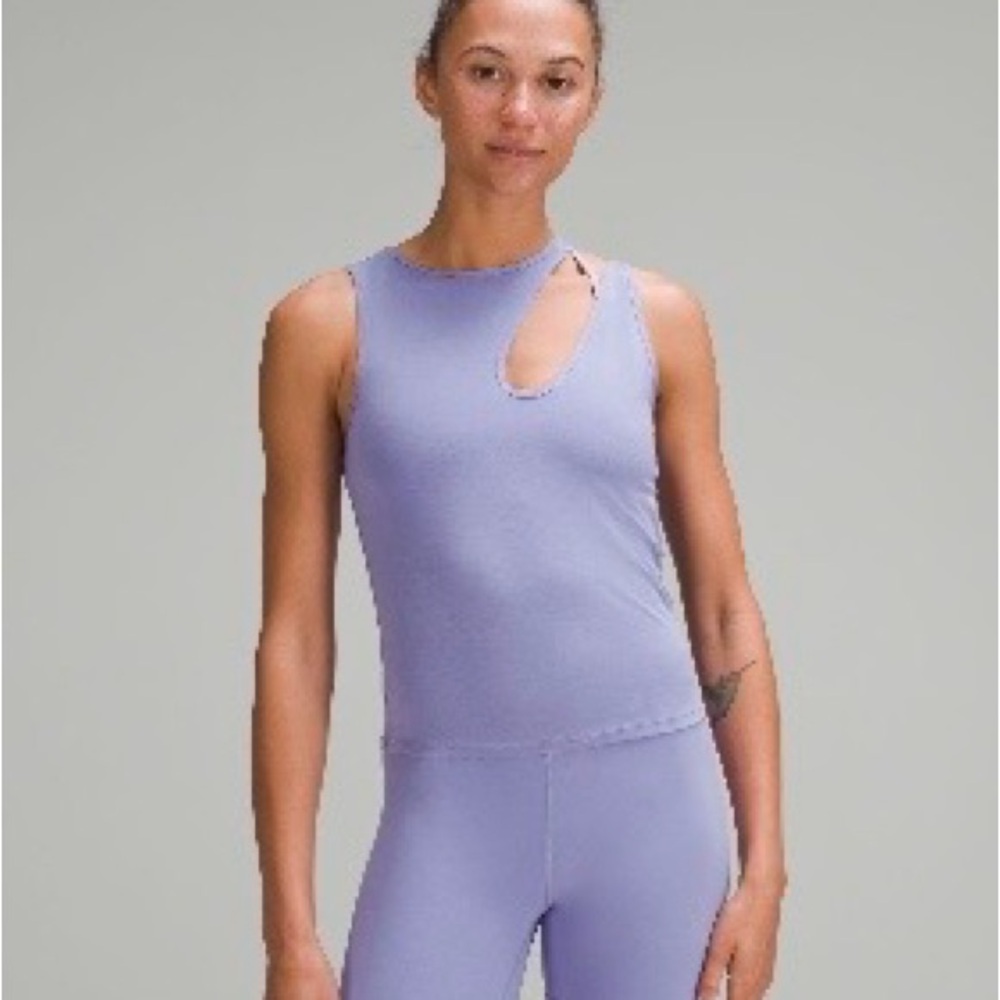 Lululemon shoulder cut-out yoga tank